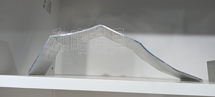 工業(yè)型材3.jpg
